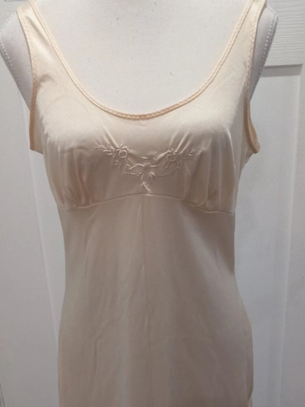 Vintage Kayserella Women Nightgown Dress Slip Size 36 Intimates